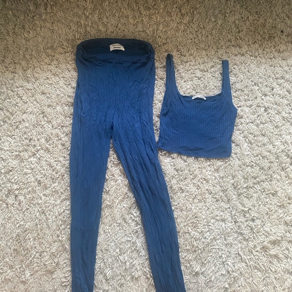 Reformation Carmel Two Piece Lounge Set - Picture 3 of 3